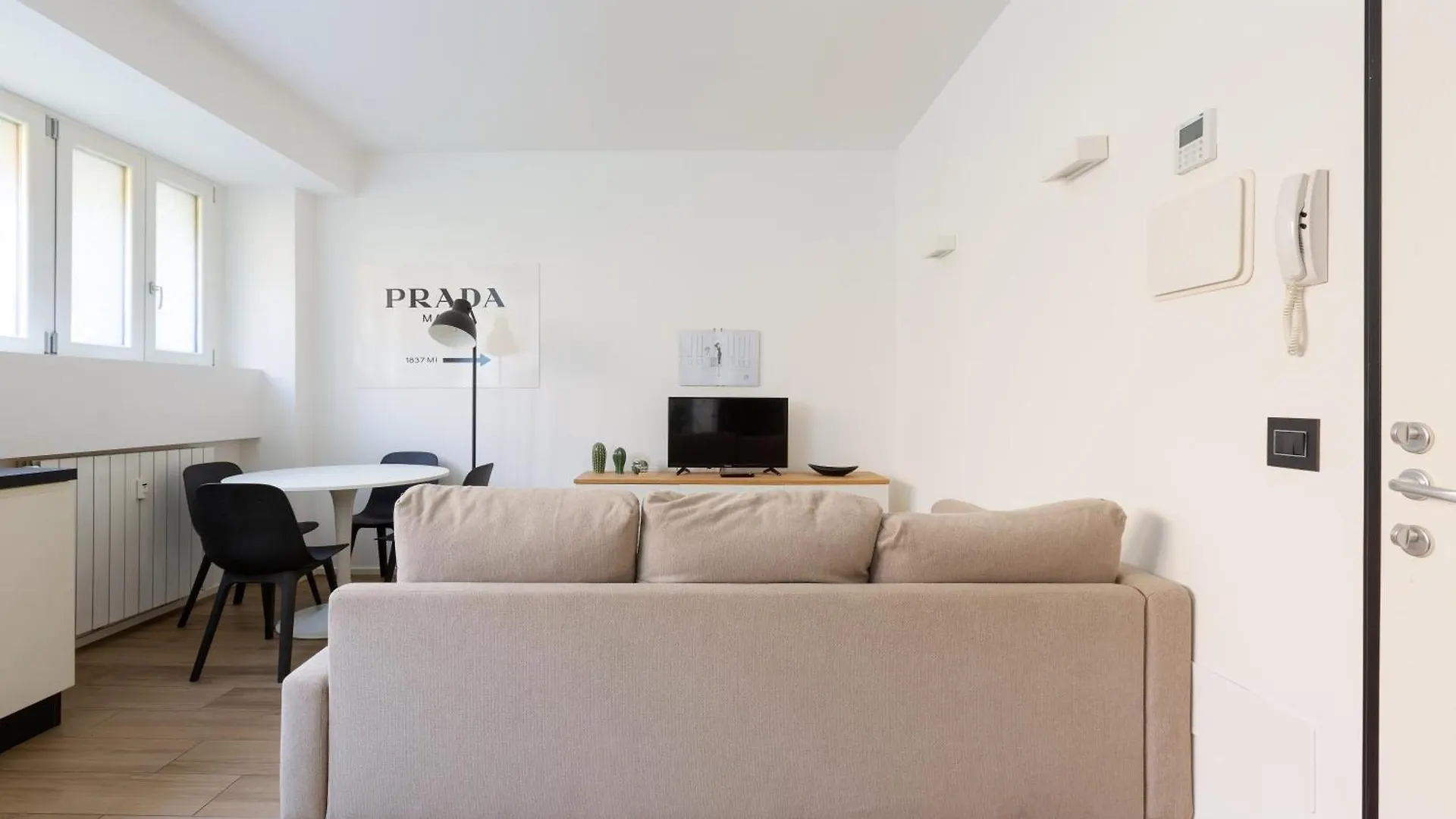 Affori Centro M3 Lovely Apartment Milano İtalya